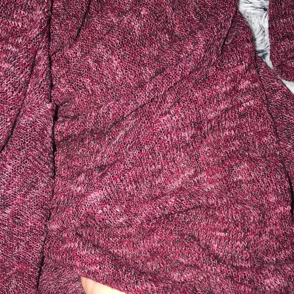 Burgundy sweater - Picture 2 of 2